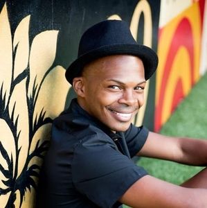 Meet your Posher, Troy